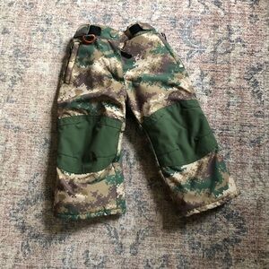Amazon Essentials Green and Tan Casual Camouflage waterproof snow pants